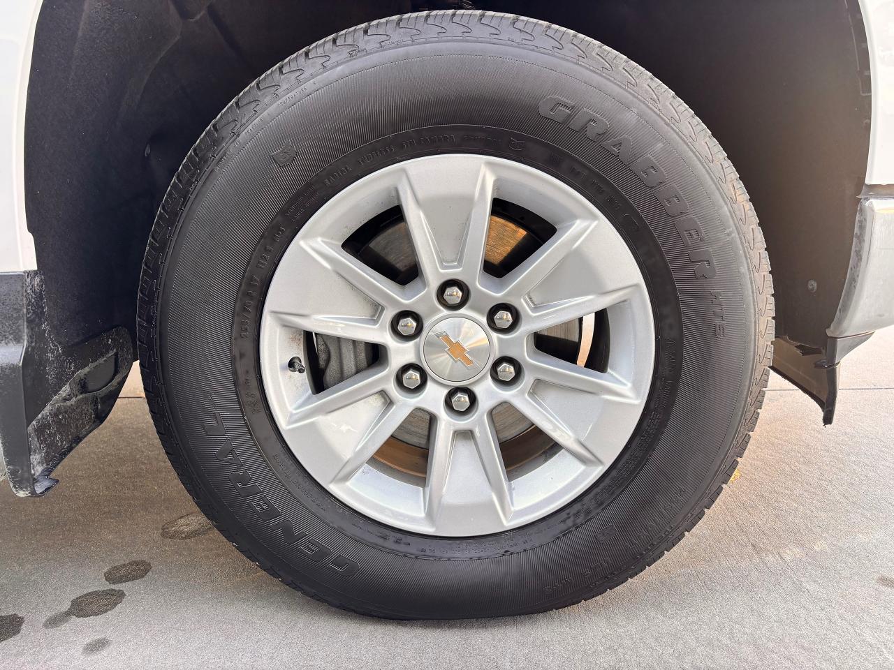 2024 Chevrolet Silverado 1500 LIKE NEW, FULLY FINANCEABLE, WARRANTY AVAILABLE!