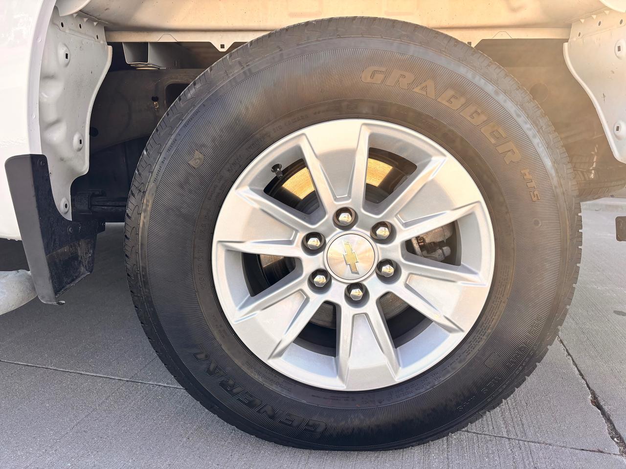 2024 Chevrolet Silverado 1500 LIKE NEW, FULLY FINANCEABLE, WARRANTY AVAILABLE!