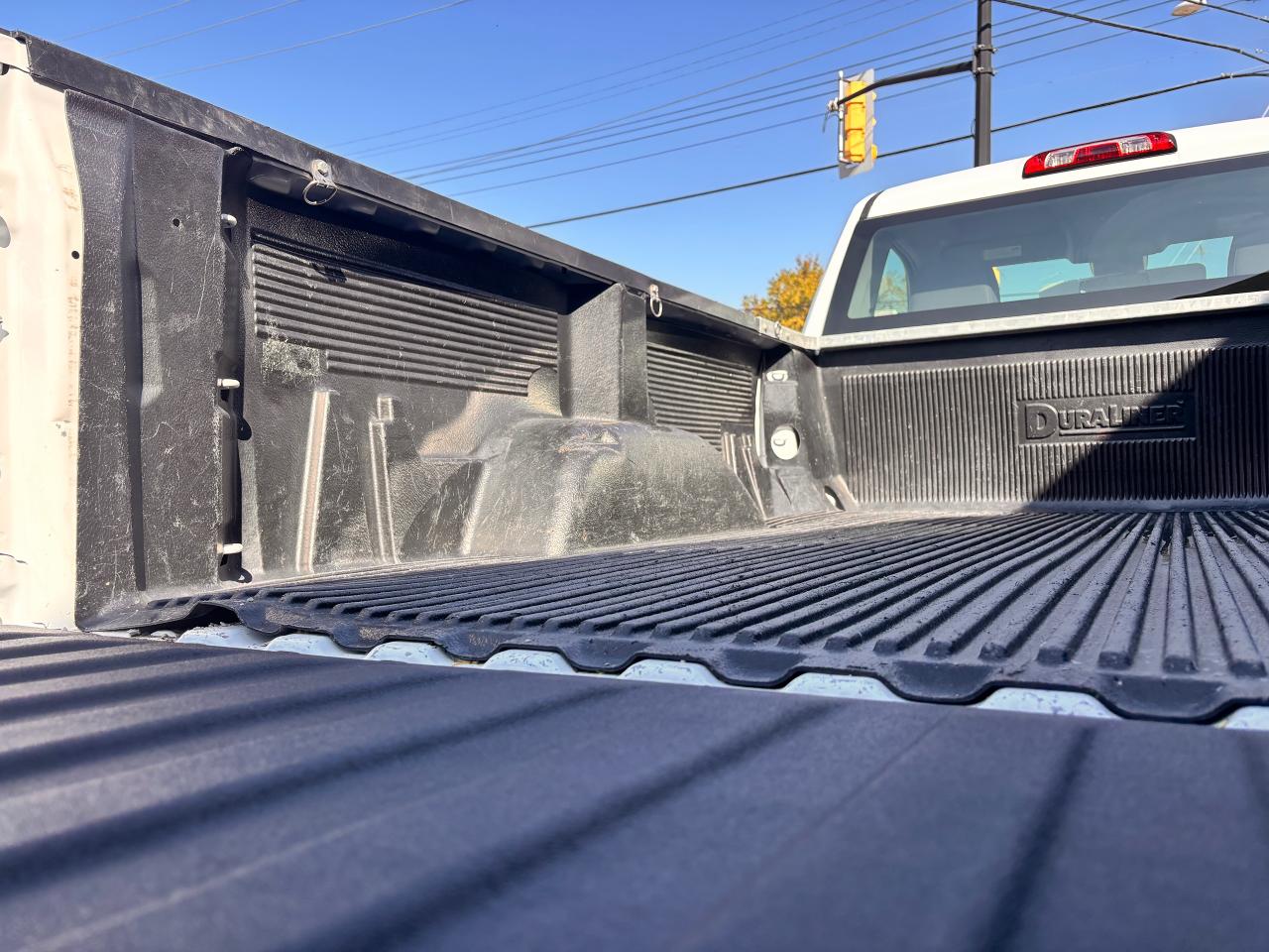 2024 Chevrolet Silverado 1500 LIKE NEW, FULLY FINANCEABLE, WARRANTY AVAILABLE!