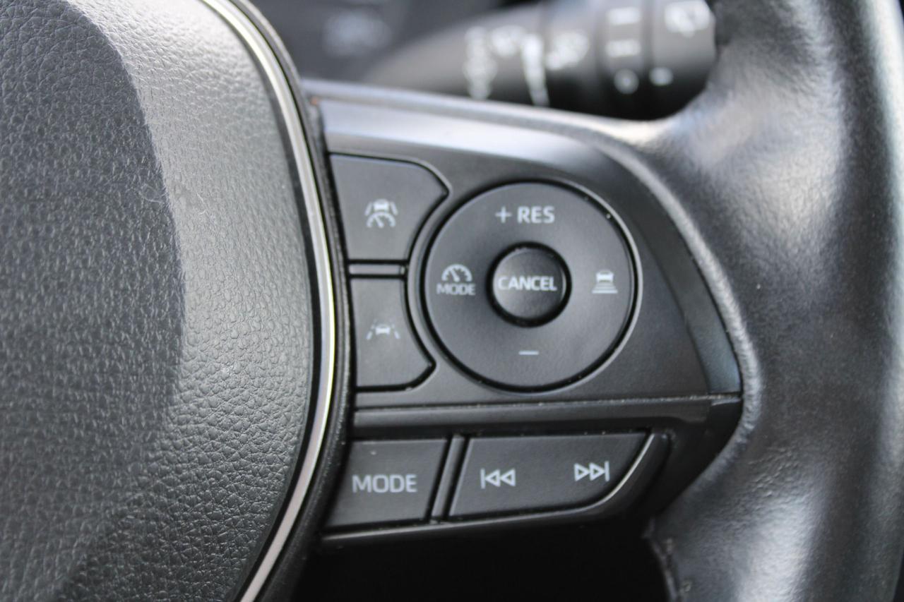 2023 Toyota Corolla Cross LE AWD - Photo #29