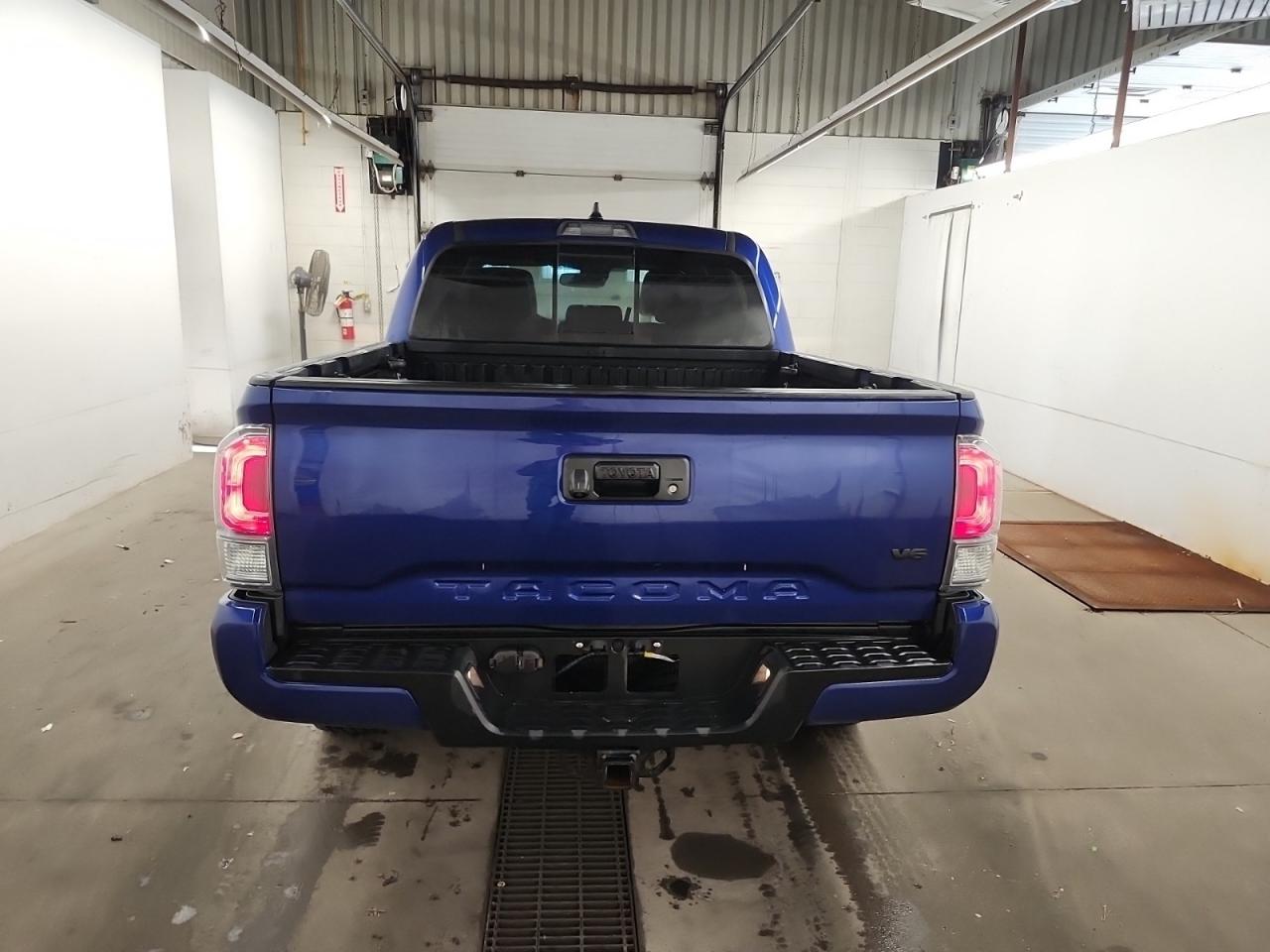 2023 Toyota Tacoma V 6 TRD PREMIUM OFF ROAD LEATHER NAV ROOF - Photo #6