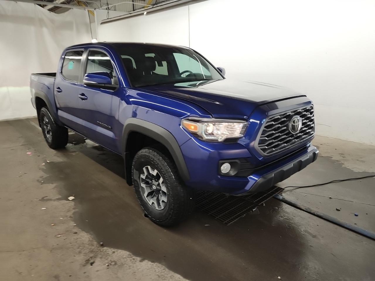 2023 Toyota Tacoma V 6 TRD PREMIUM OFF ROAD LEATHER NAV ROOF