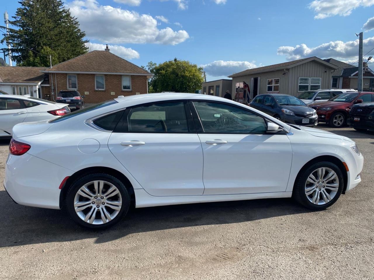 2015 Chrysler 200 Limited - Photo #6