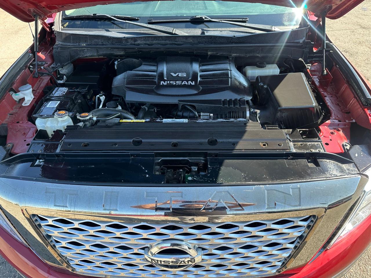 2018 Nissan Titan Platinum - Photo #9