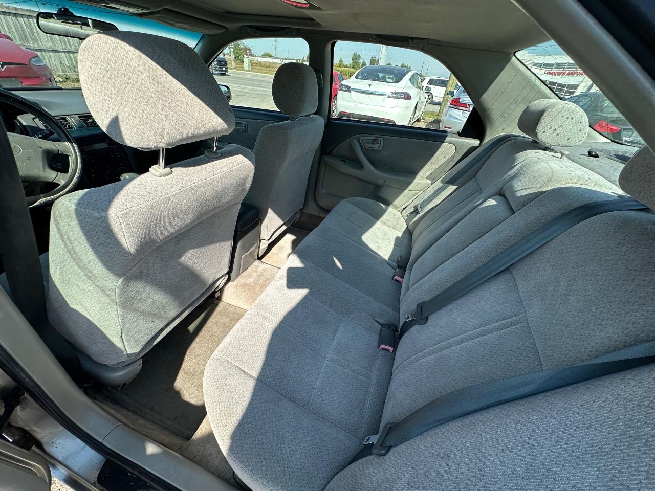 2000 Toyota Camry CE - Photo #10