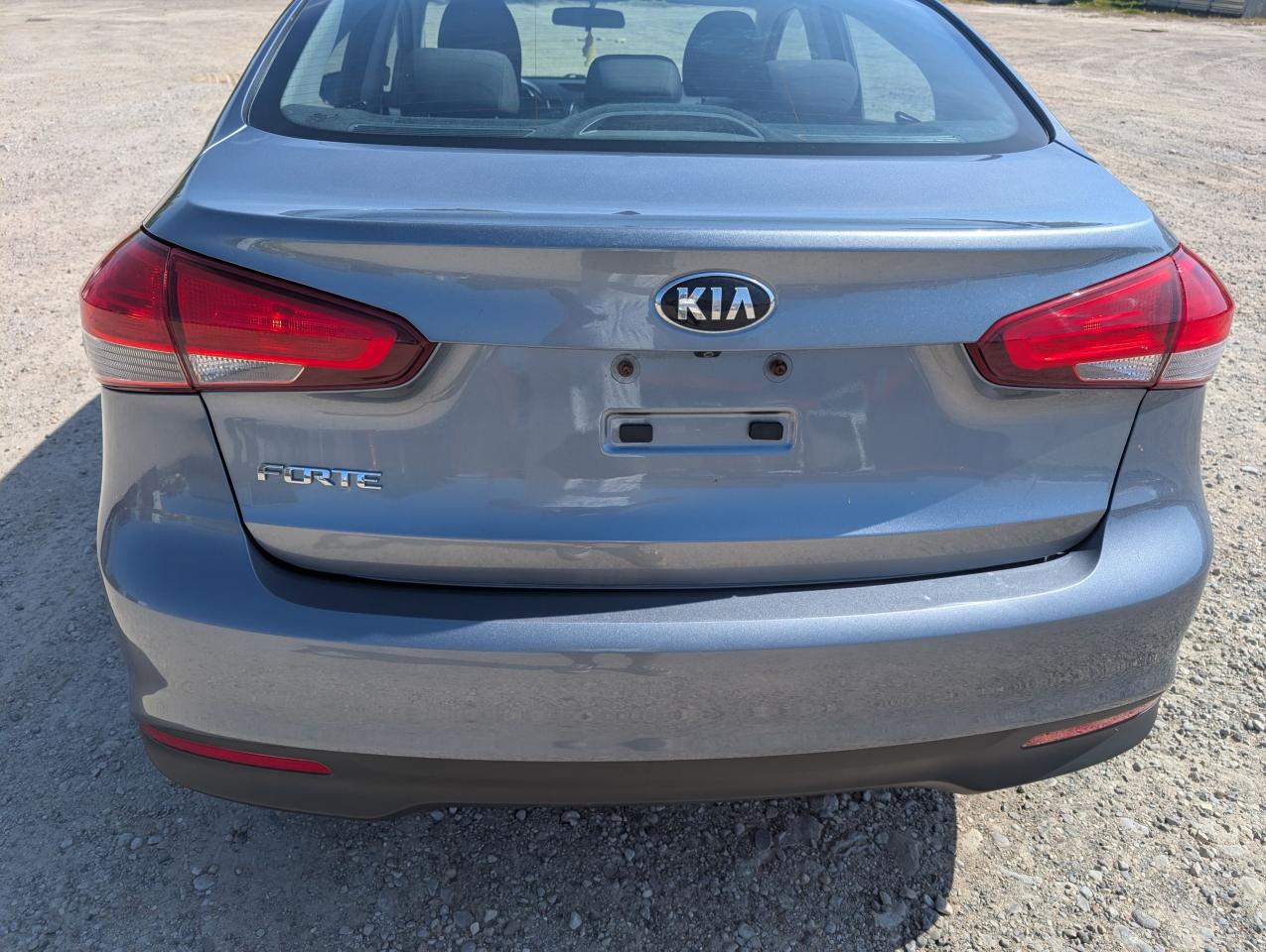 2017 Kia Forte LX - Photo #7