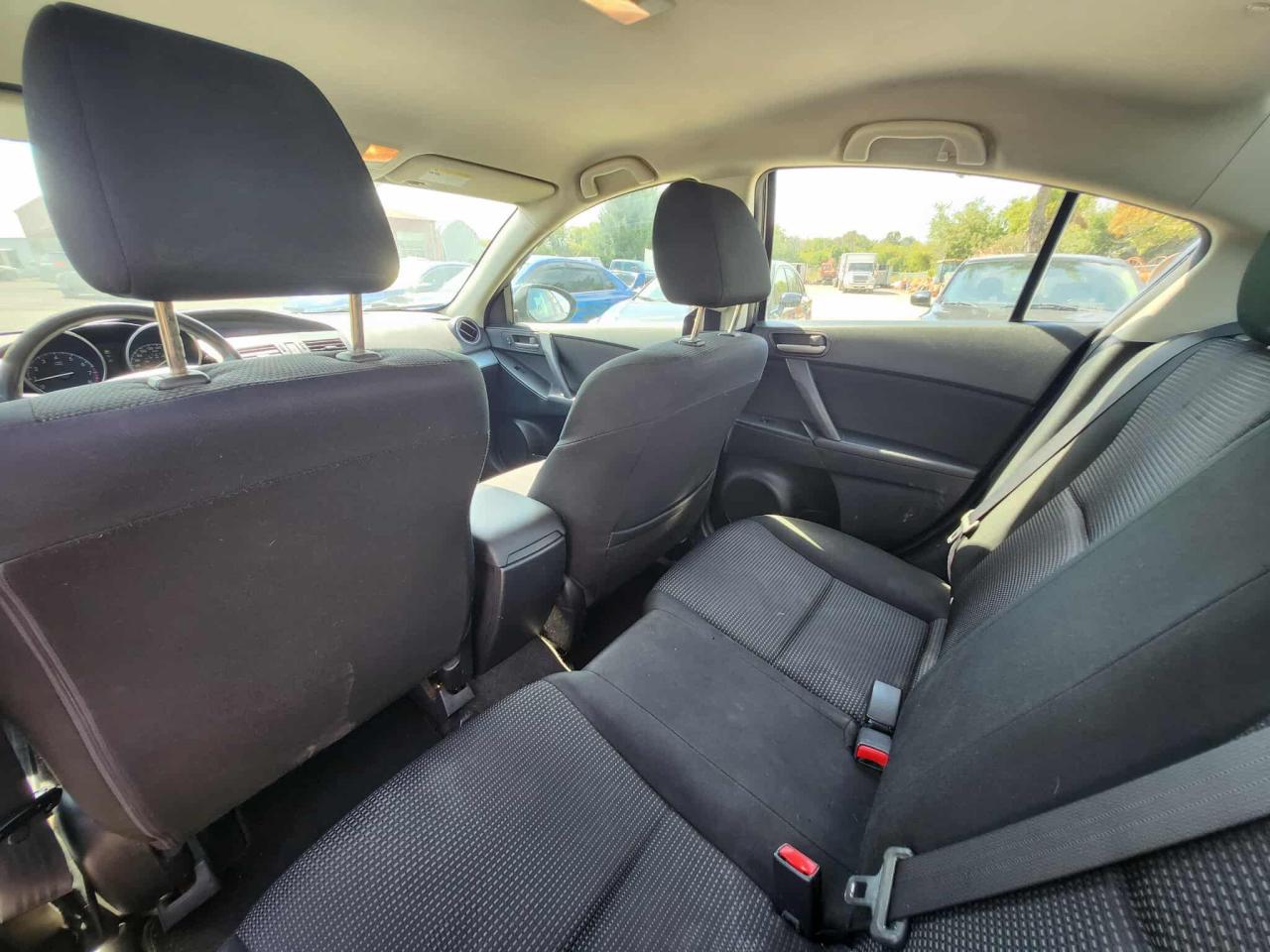 2013 Mazda MAZDA3 4DR SDN AUTO - Photo #9