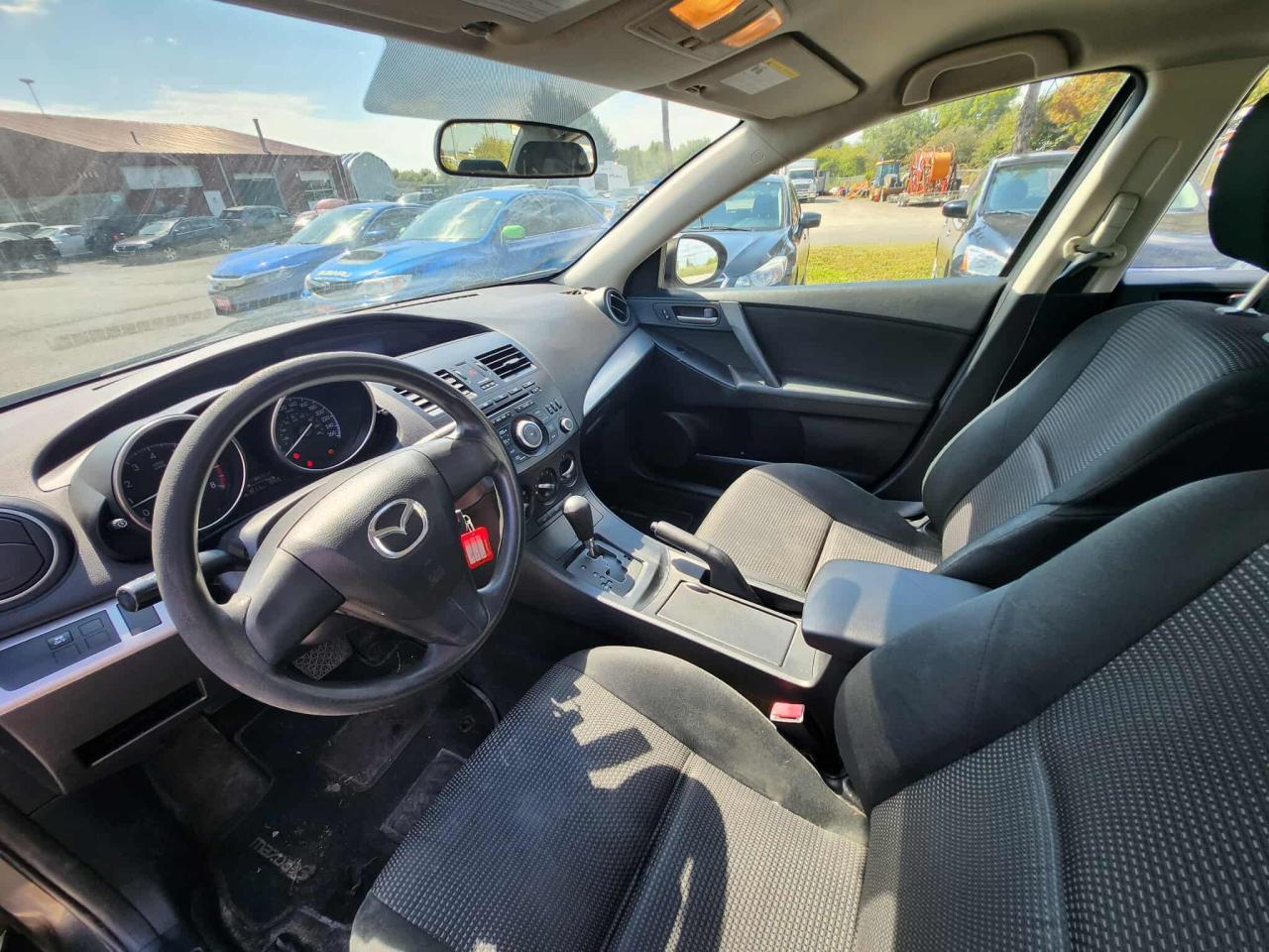 2013 Mazda MAZDA3 4DR SDN AUTO - Photo #12
