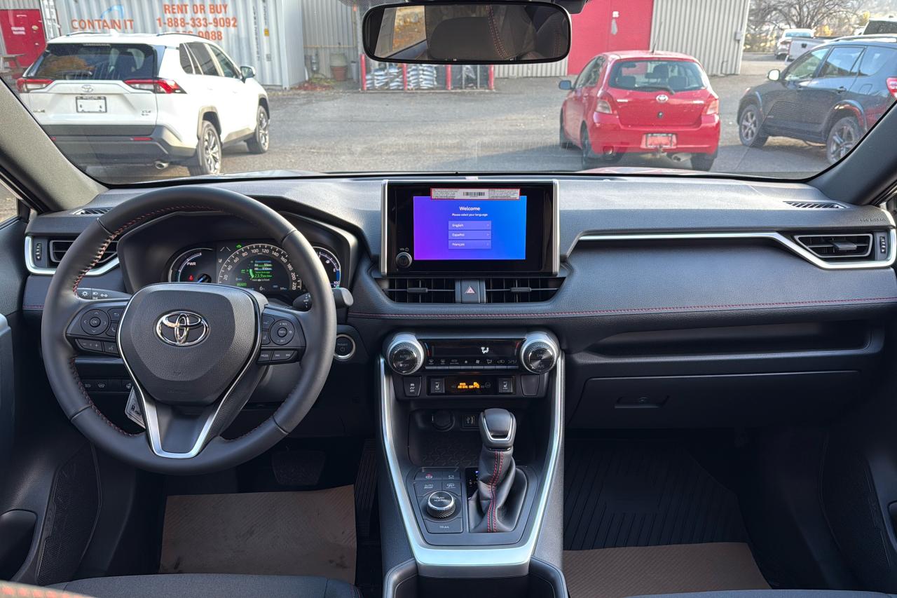 2025 Toyota RAV4 Plug-In Hybrid SE Photo