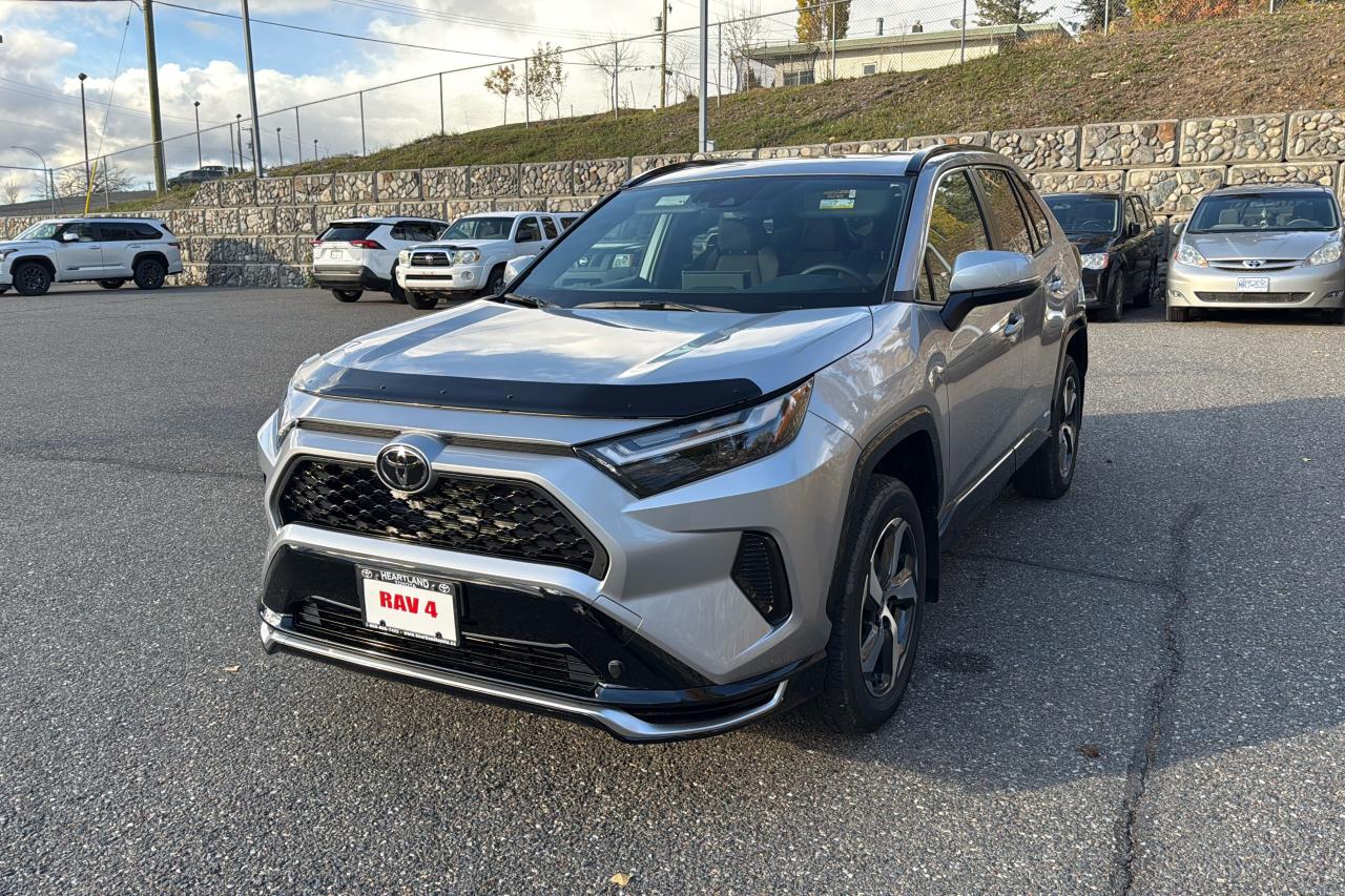 2025 Toyota RAV4 Plug-In Hybrid SE Photo