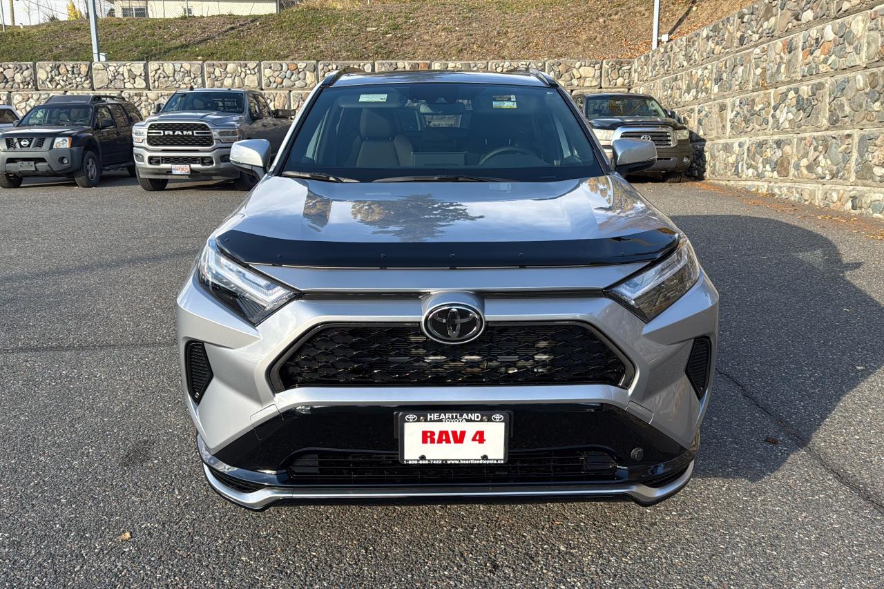 2025 Toyota RAV4 Plug-In Hybrid SE Photo