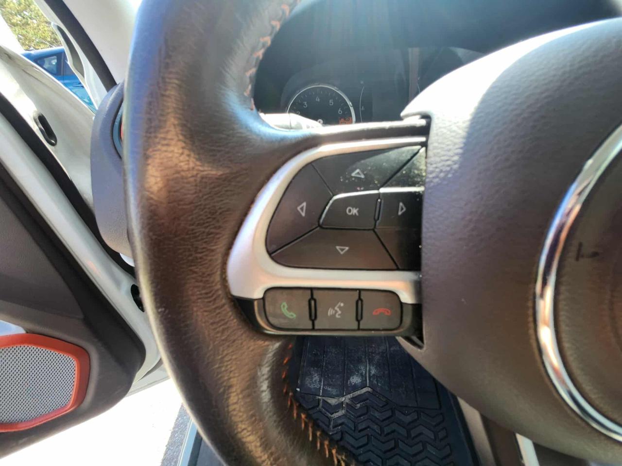 2015 Jeep Renegade 4WD 4dr - Photo #12