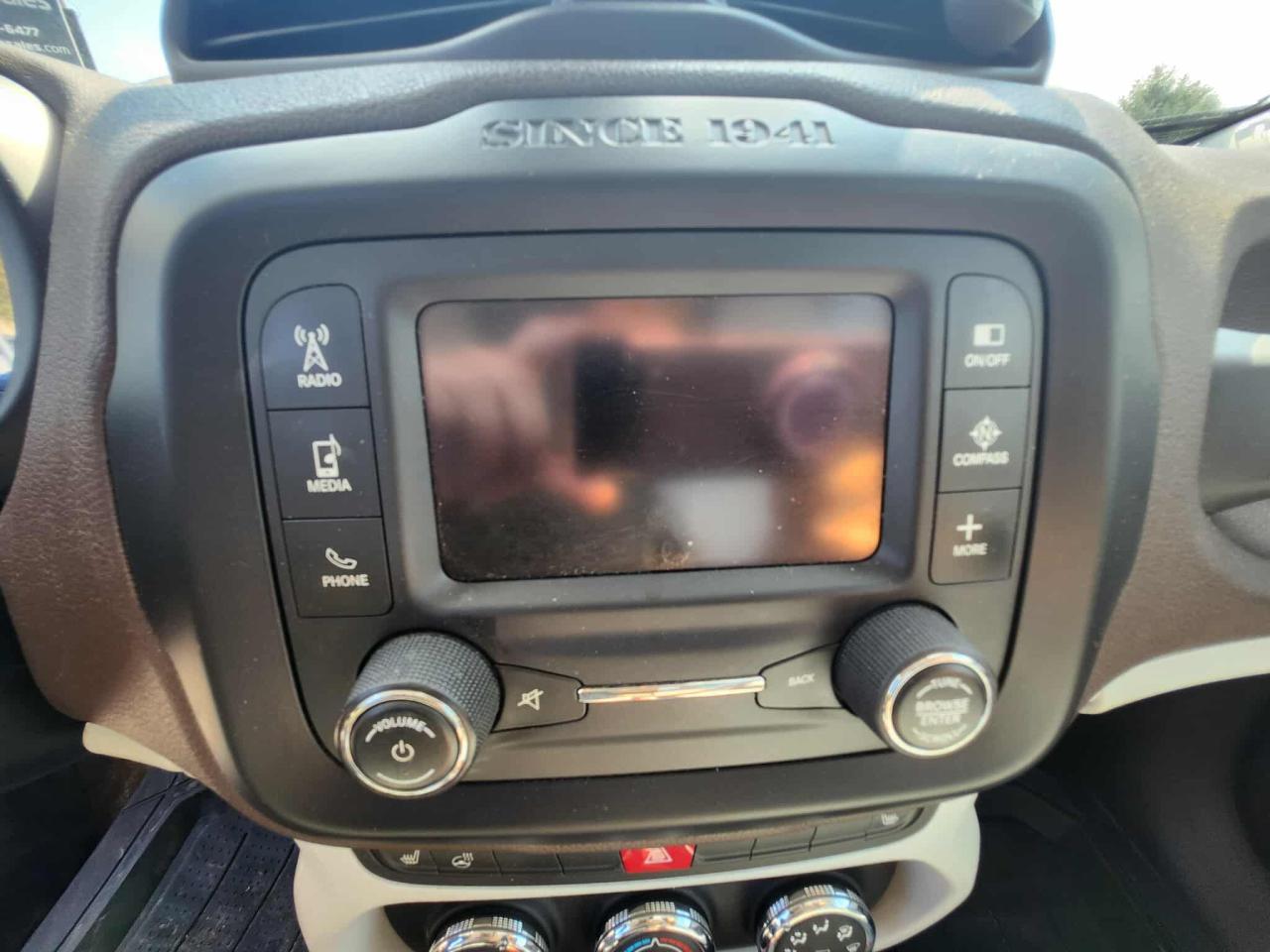 2015 Jeep Renegade 4WD 4dr - Photo #21