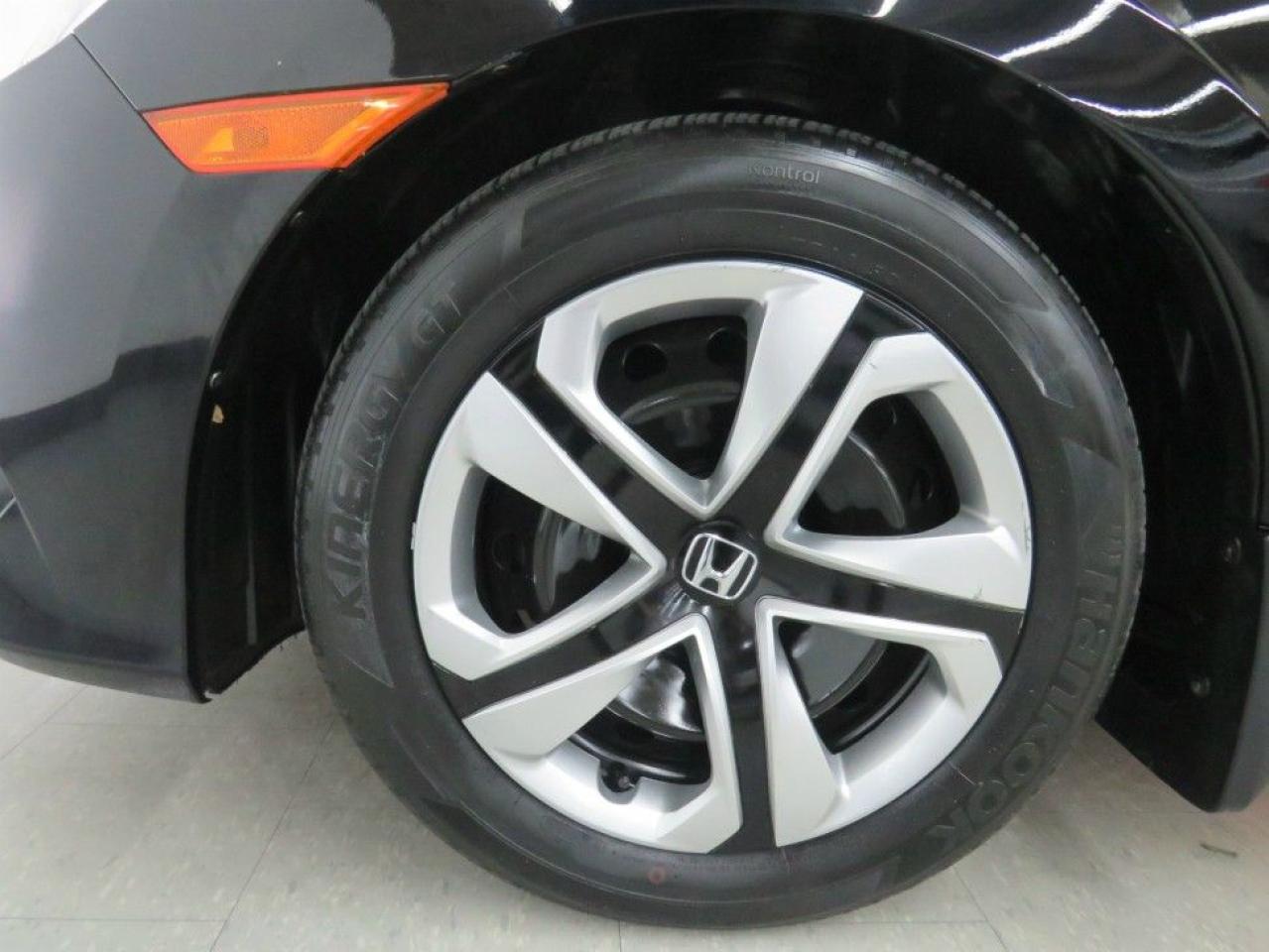2017 Honda Civic LX | 6-Spd | HondaSensing | Heated Seats | CarPlay