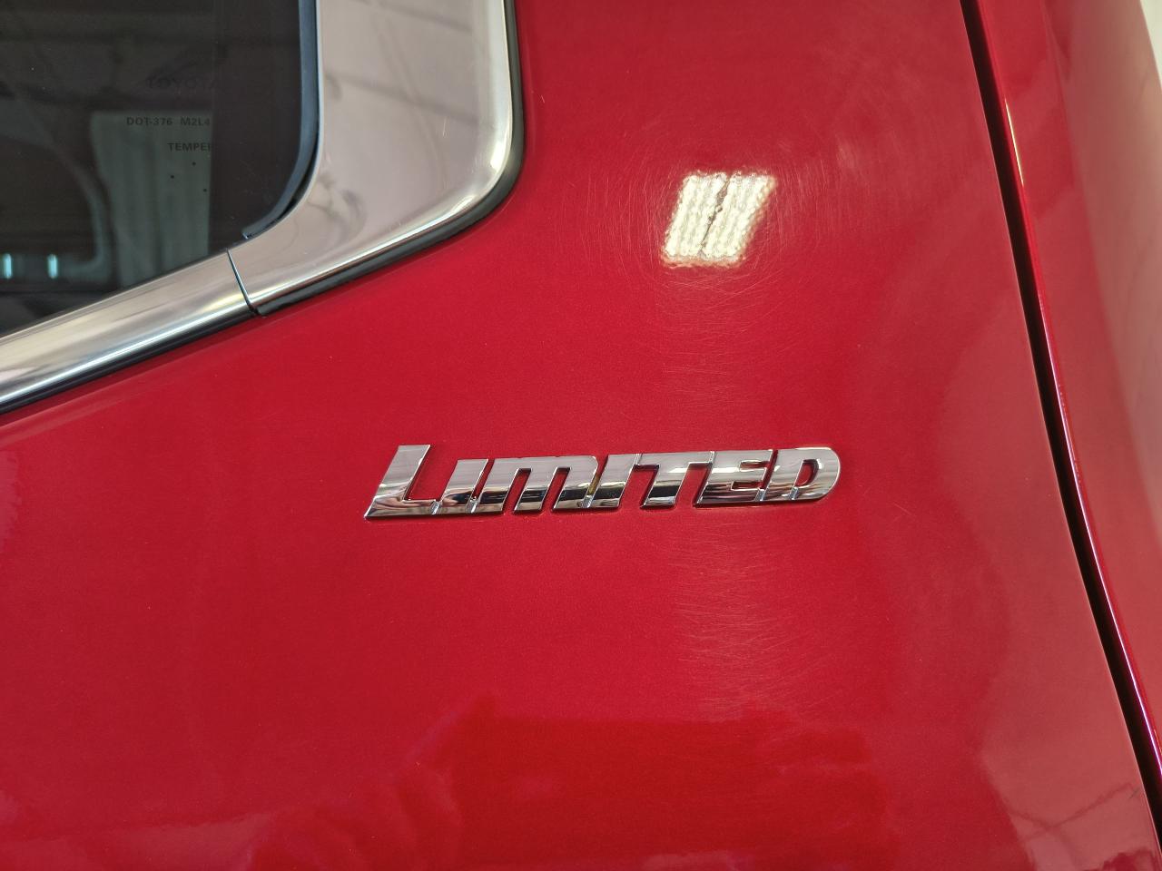 2023 Toyota Tundra LIMITED HYBRID Photo0
