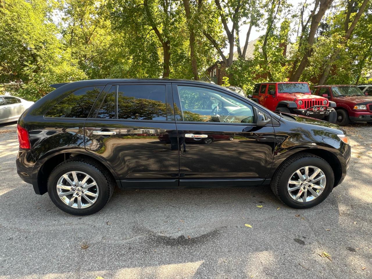 2011 Ford Edge SEL - Photo #6