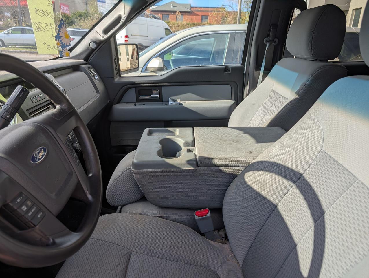 2013 Ford F-150 4WD SUPERCREW 145" XLT Photo