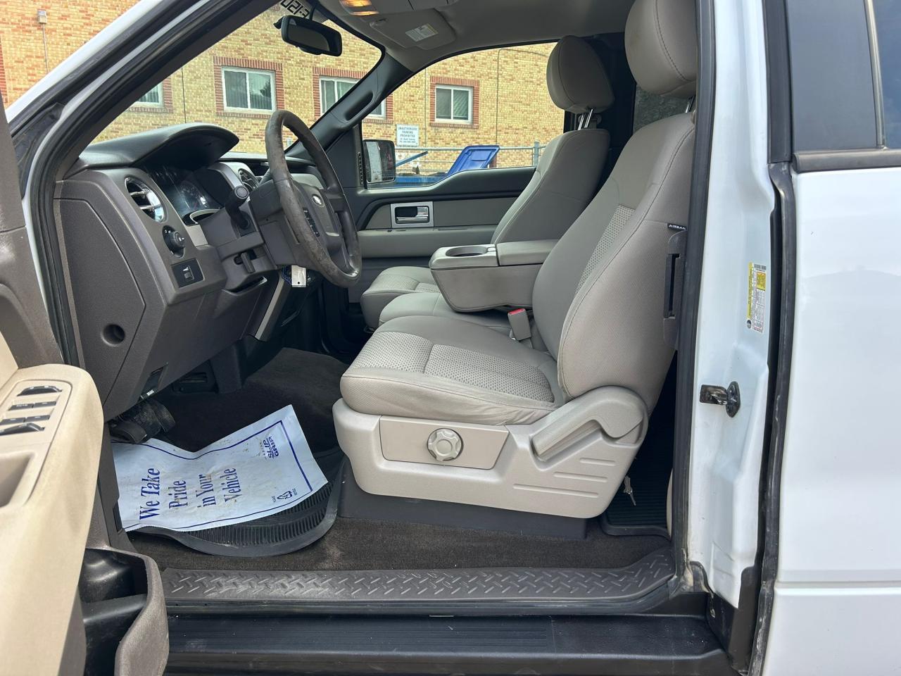 2010 Ford F-150 4WD SUPERCAB 145" XLT - Photo #4