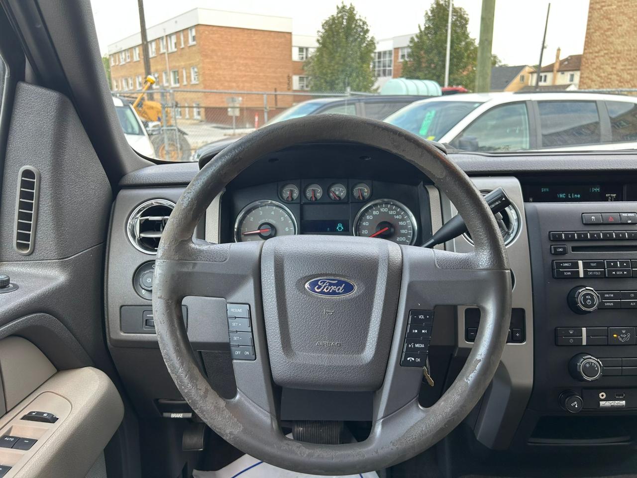 2010 Ford F-150 4WD SUPERCAB 145" XLT - Photo #6