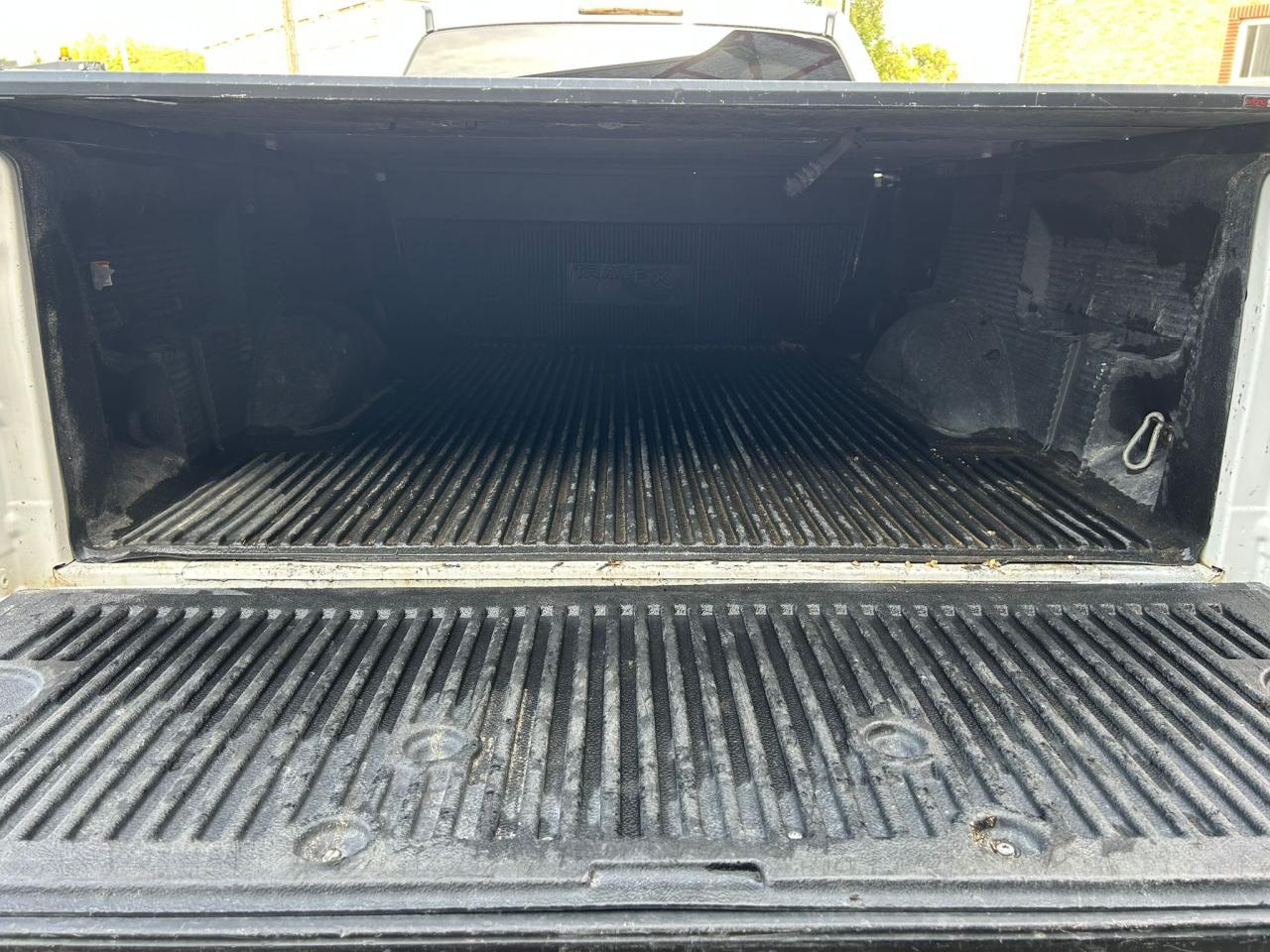 2010 Ford F-150 4WD SUPERCAB 145" XLT - Photo #12