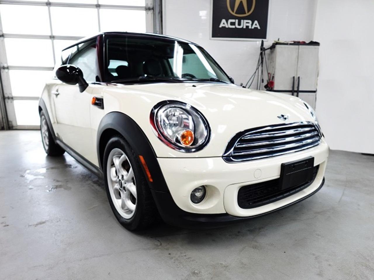 2012 MINI Cooper LOW KM, NO ACCIDENT ,SERVICE RECORDS,PANO ROOF