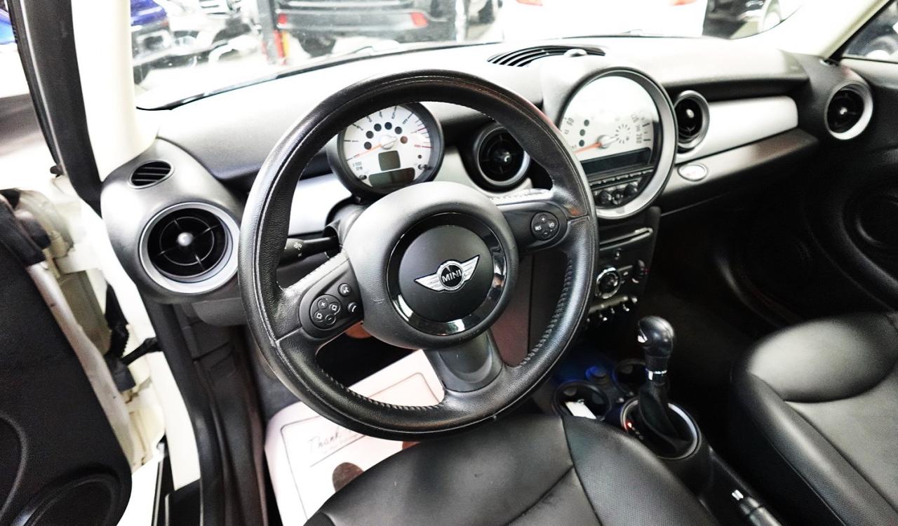 2012 MINI Cooper LOW KM, NO ACCIDENT ,SERVICE RECORDS,PANO ROOF - Photo #17