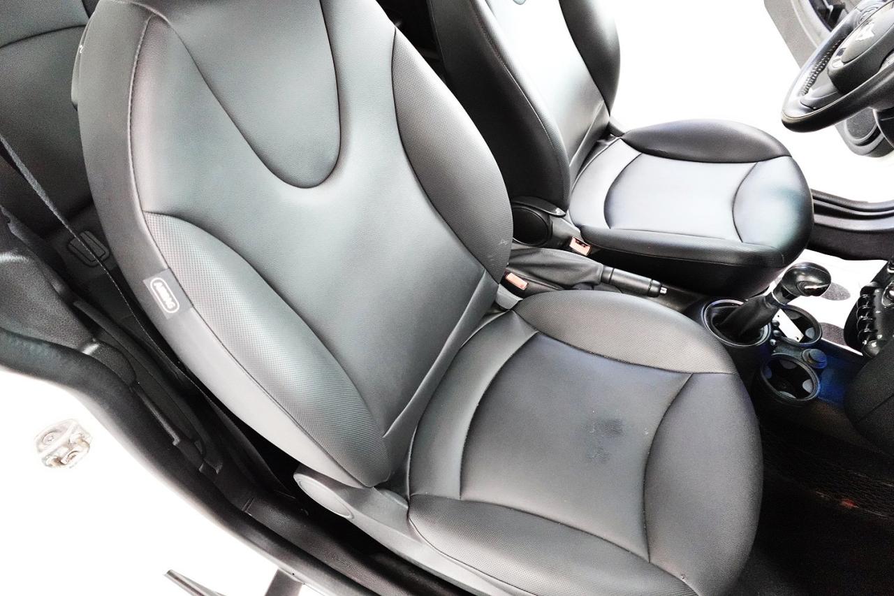 2012 MINI Cooper LOW KM, NO ACCIDENT ,SERVICE RECORDS,PANO ROOF - Photo #22