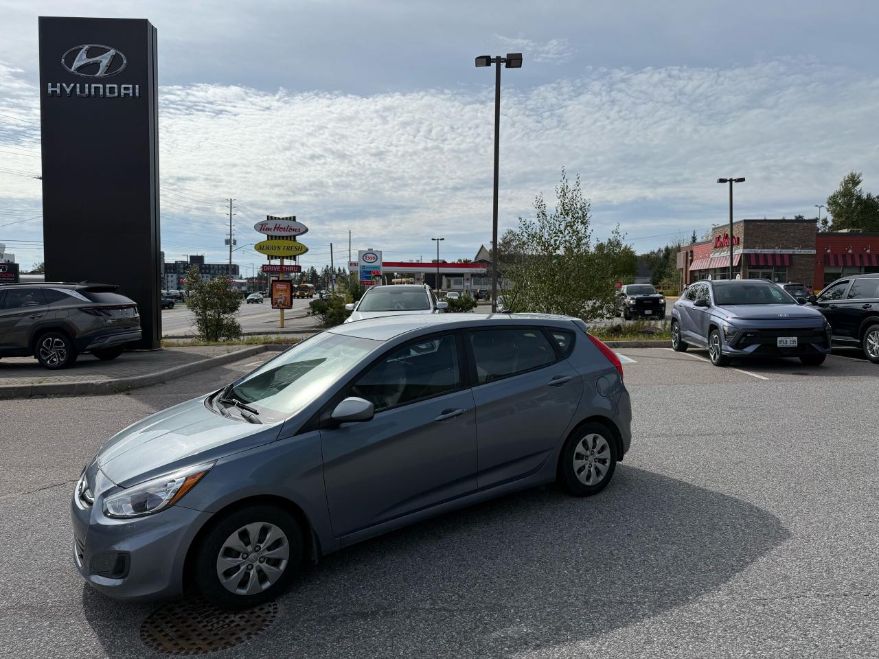 2017 Hyundai Accent GL Photo16