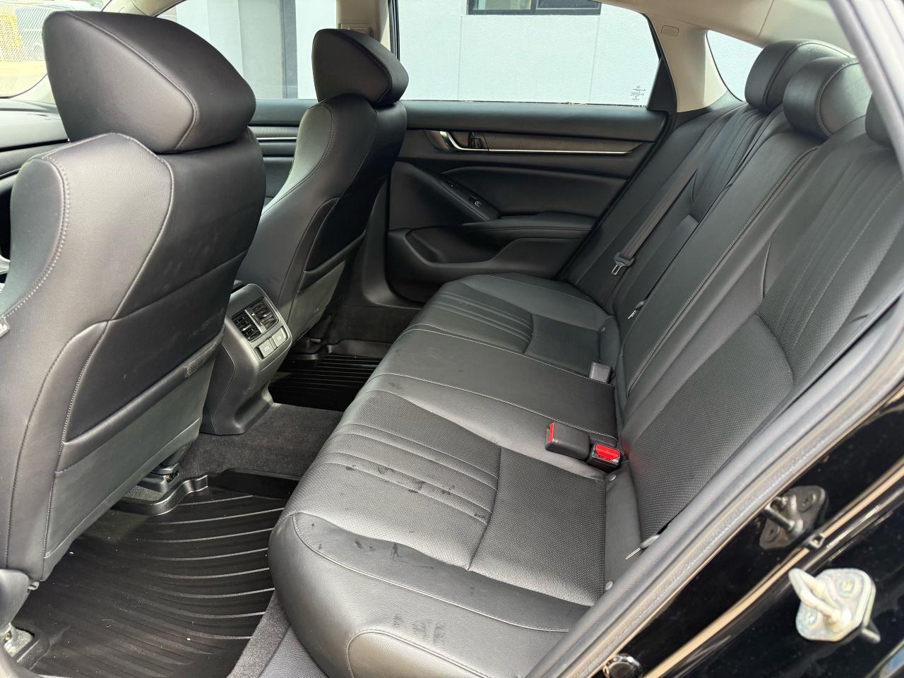 2019 Honda Accord Touring 2.0 - Photo #12