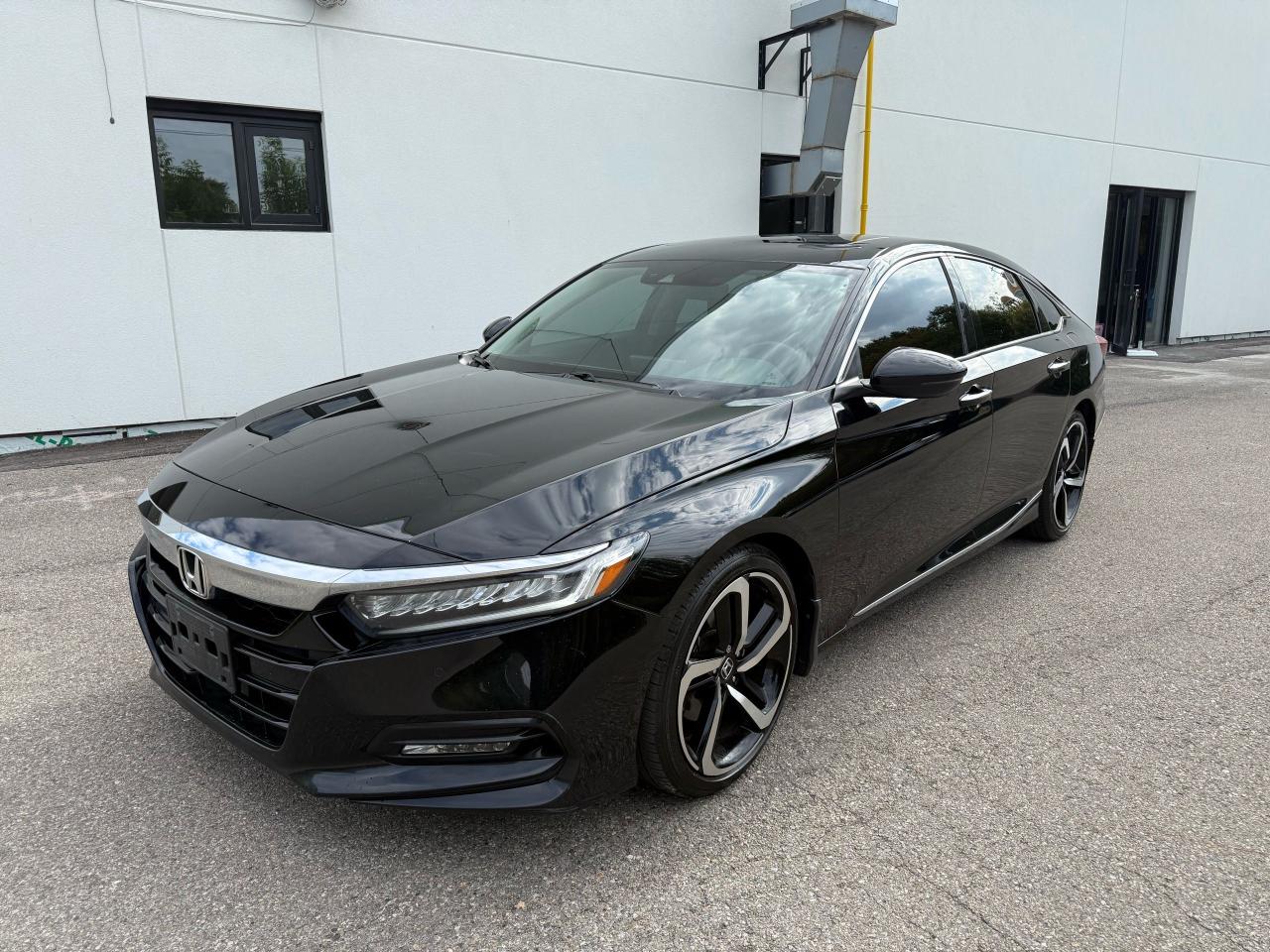 2019 Honda Accord Touring 2.0 - Photo #1
