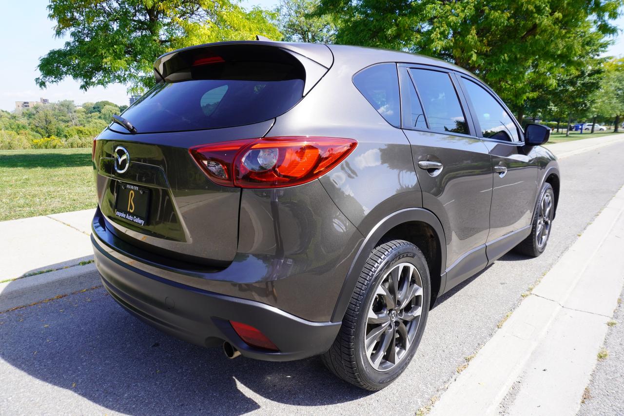 2016 Mazda CX-5 1 OWNER / GT / STUNNING COMBO / LOADED / LOCAL SUV Photo3