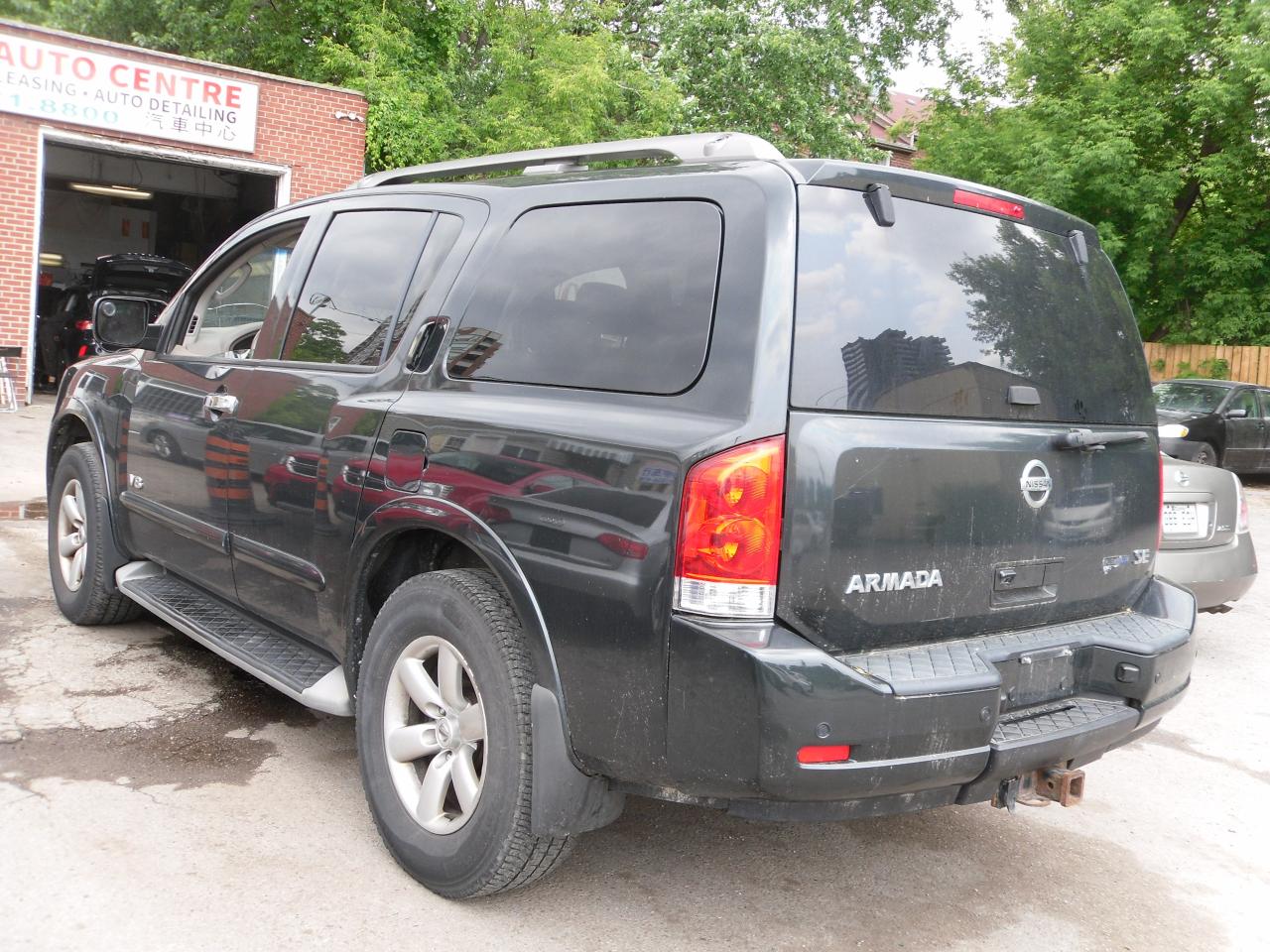 2009 Nissan Armada 4WD 4dr SE FFV Photo3