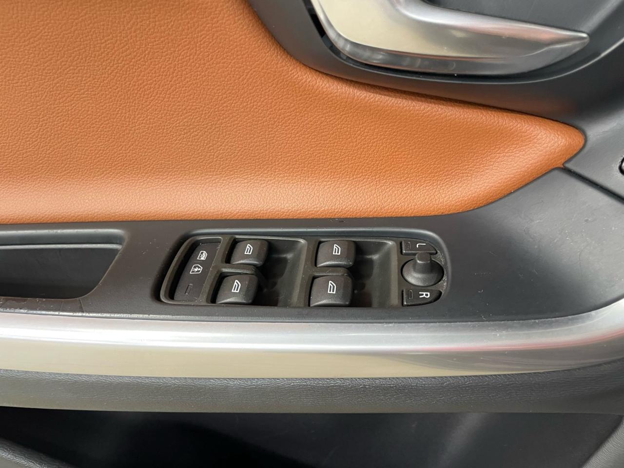 2016 Volvo V60 T6 Premier