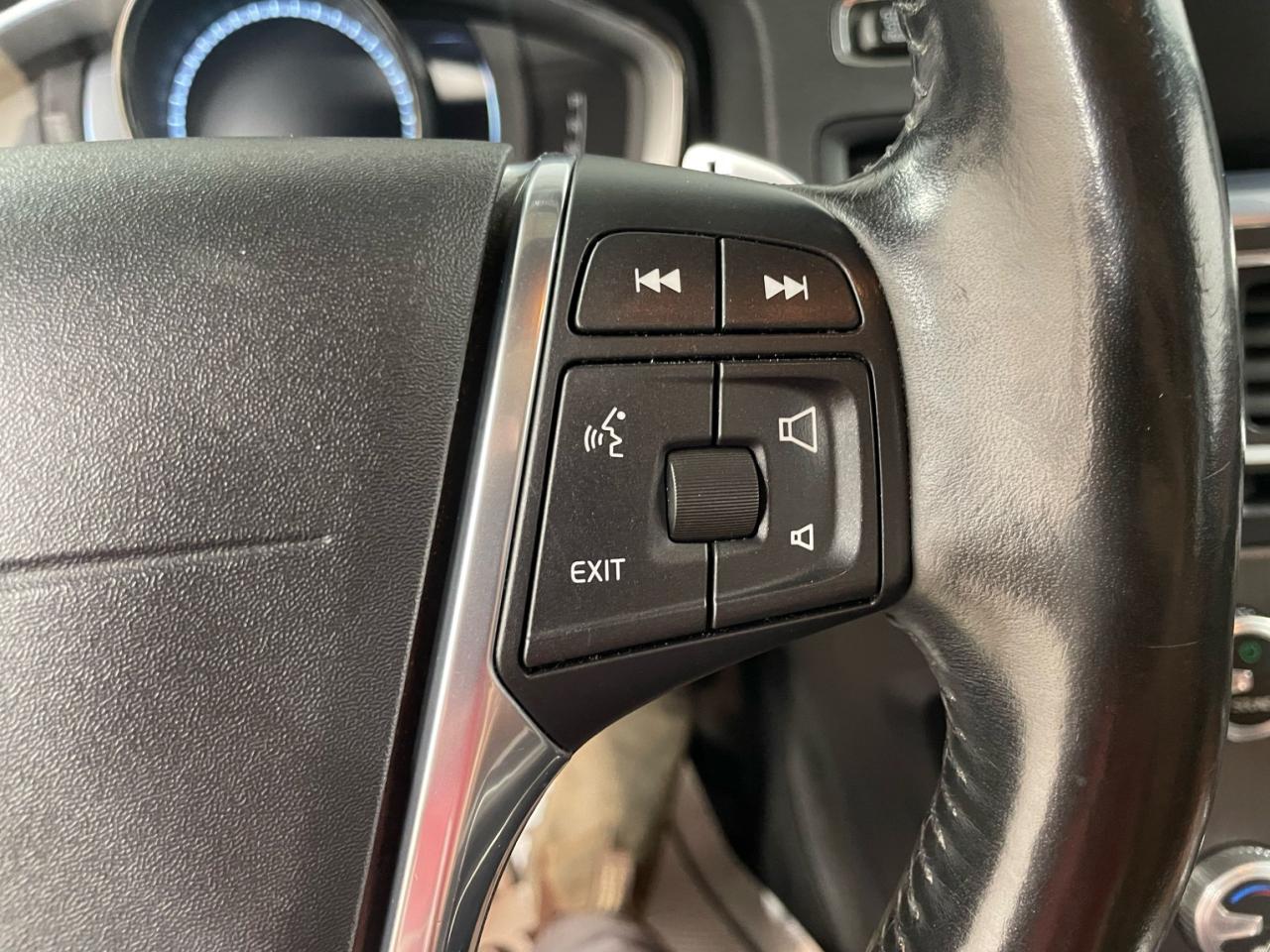 2016 Volvo V60 T6 Premier