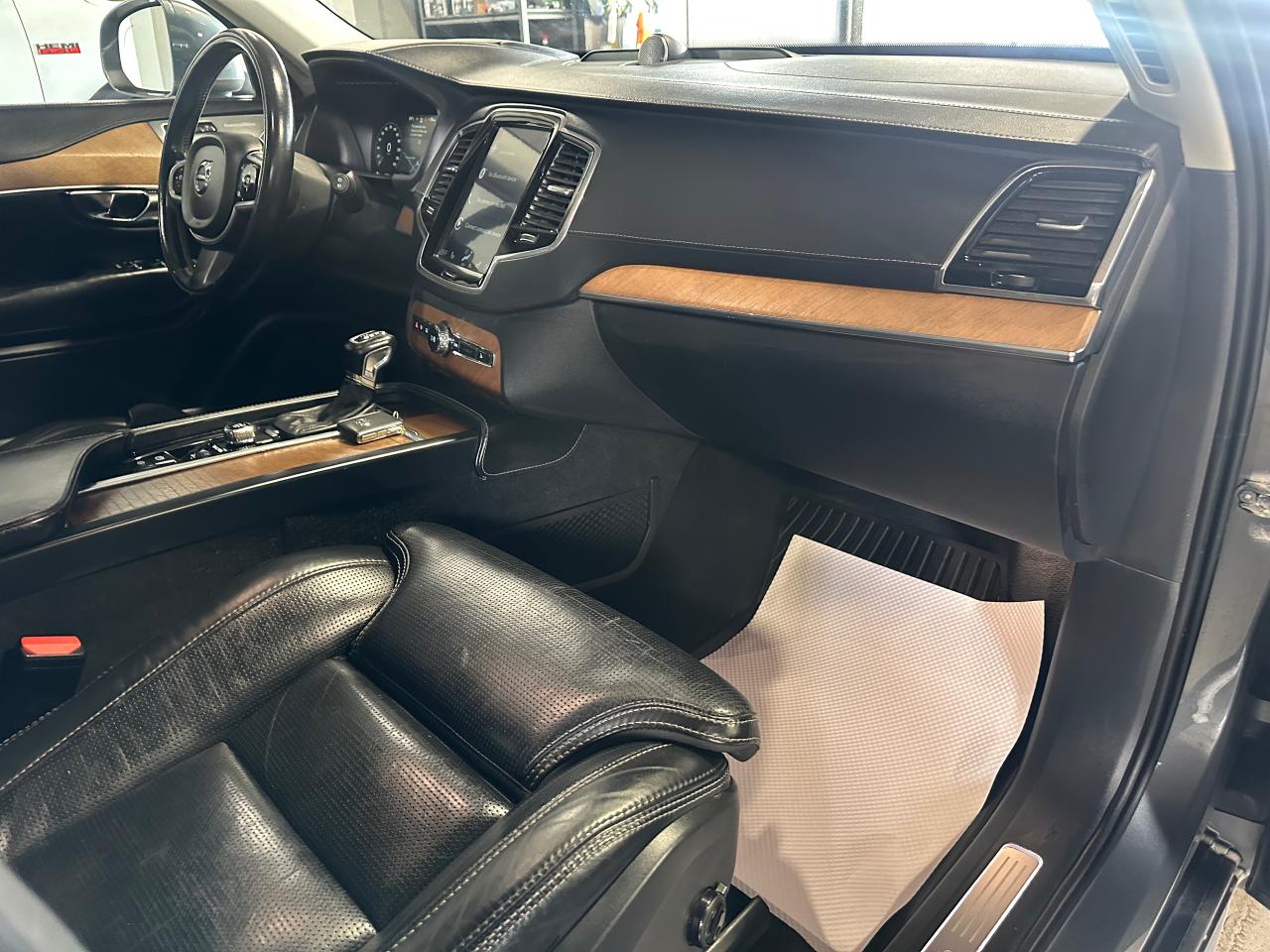 2019 Volvo XC90 T6 AWD Inscription - Photo #15