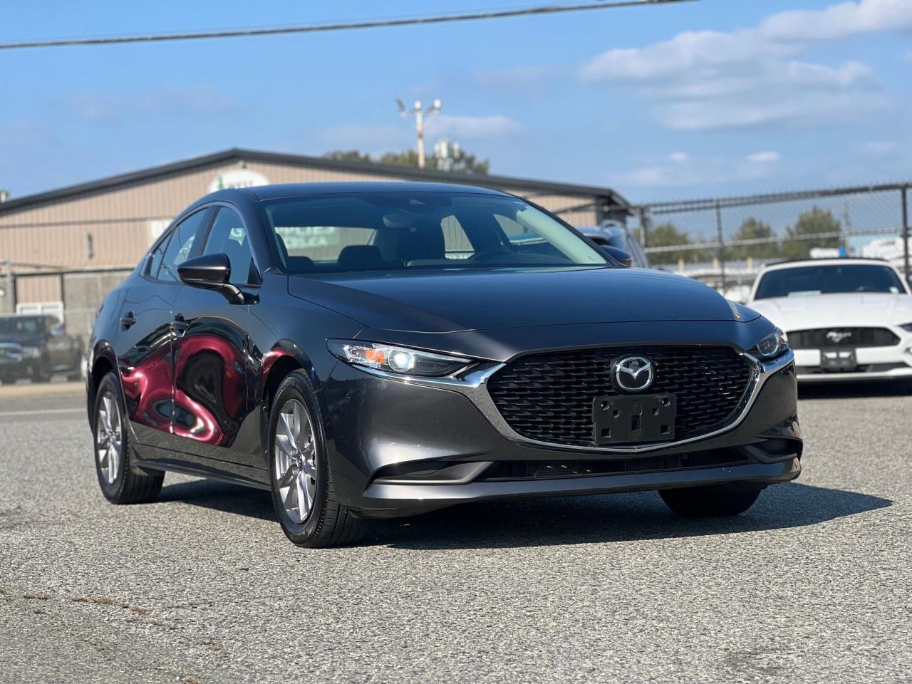 2022 Mazda MAZDA3 GS - Photo #3