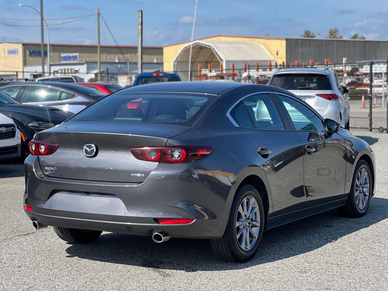 2022 Mazda MAZDA3 GS - Photo #8