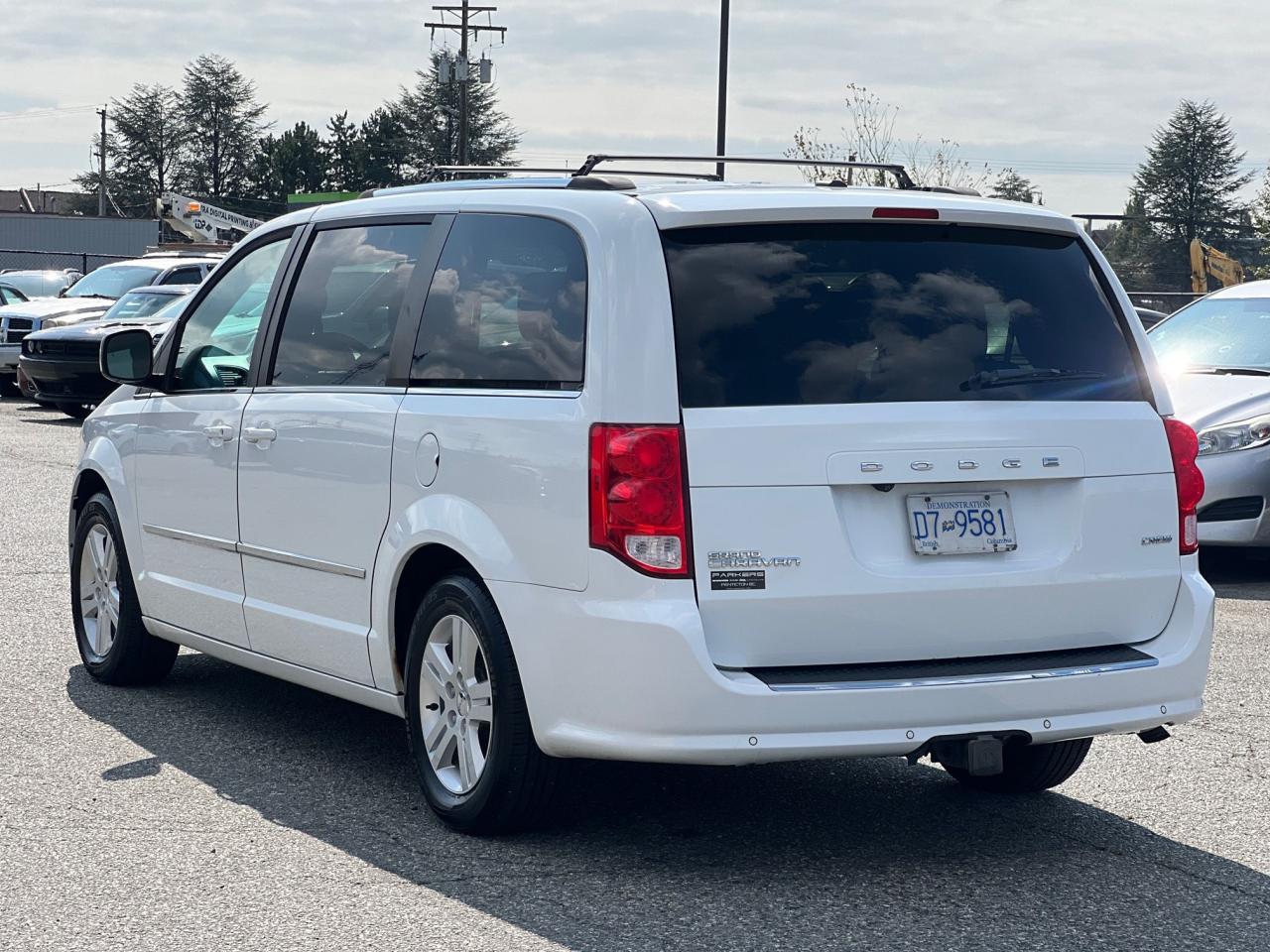 2015 Dodge Grand Caravan Crew Plus - Photo #12