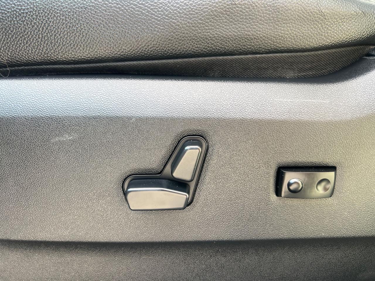 2015 Dodge Grand Caravan Crew Plus - Photo #16