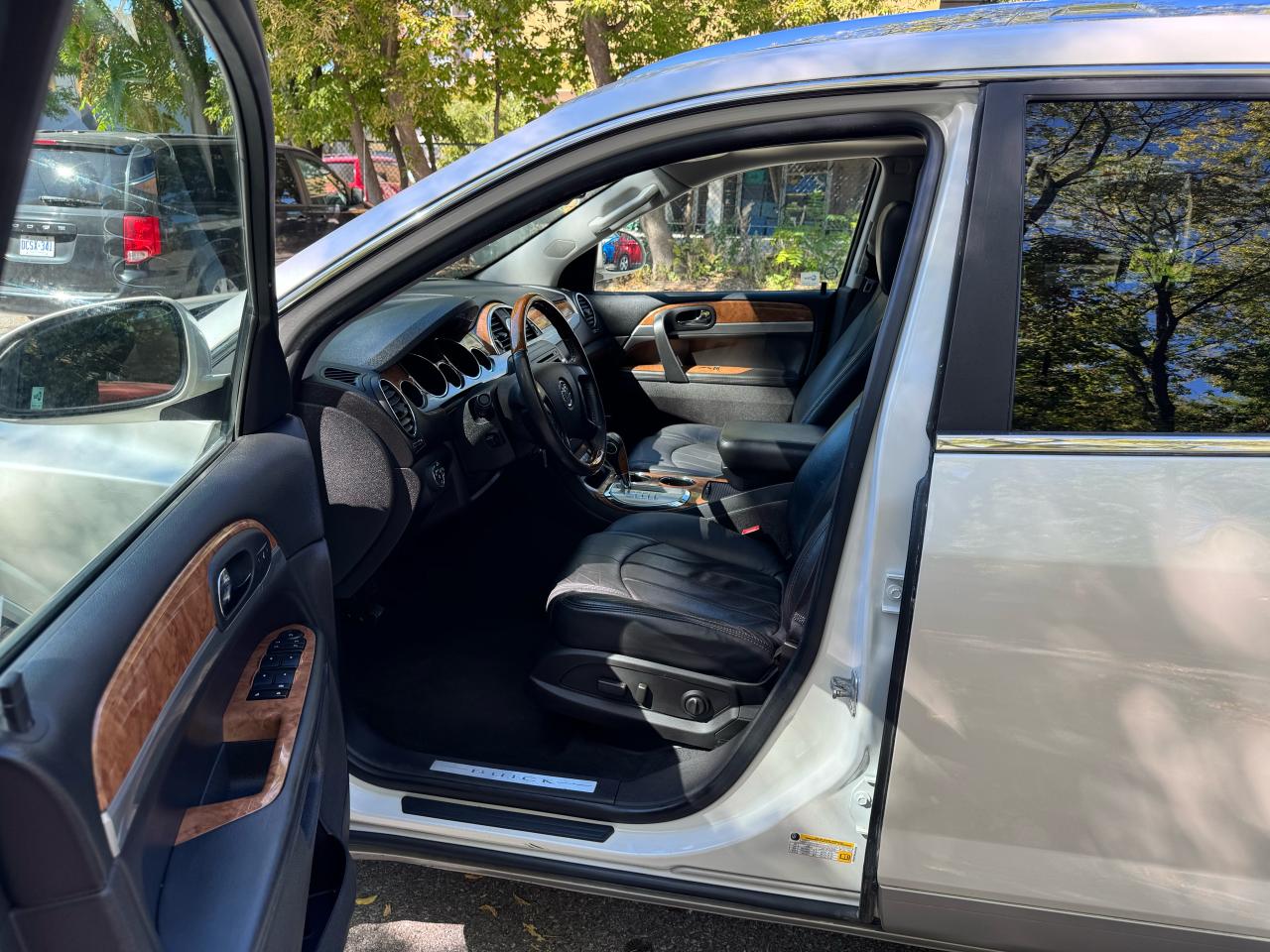 2011 Buick Enclave CXL2 - Photo #13