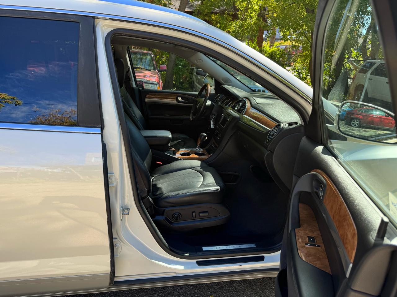 2011 Buick Enclave CXL2 - Photo #18