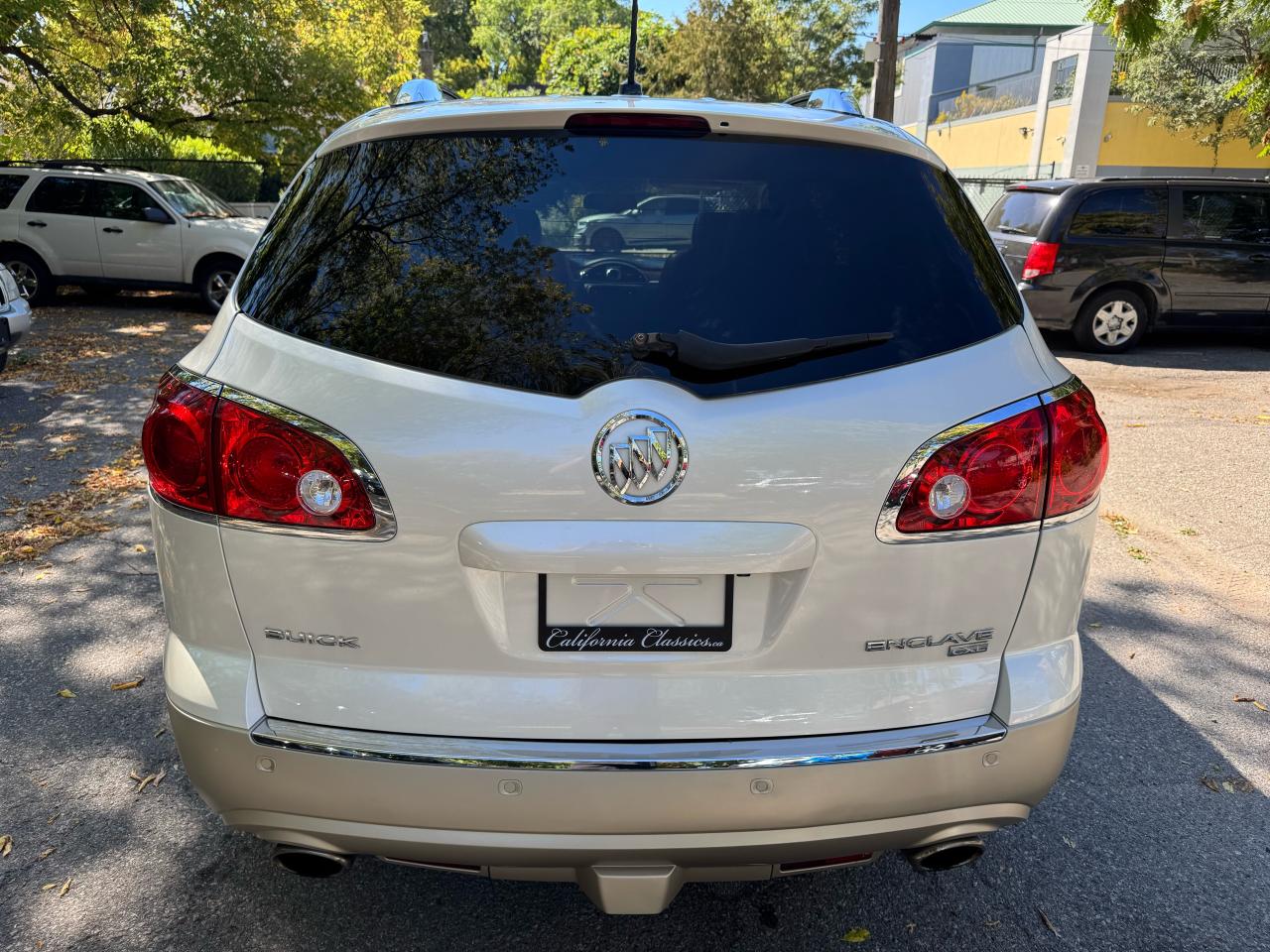 2011 Buick Enclave CXL2 - Photo #4