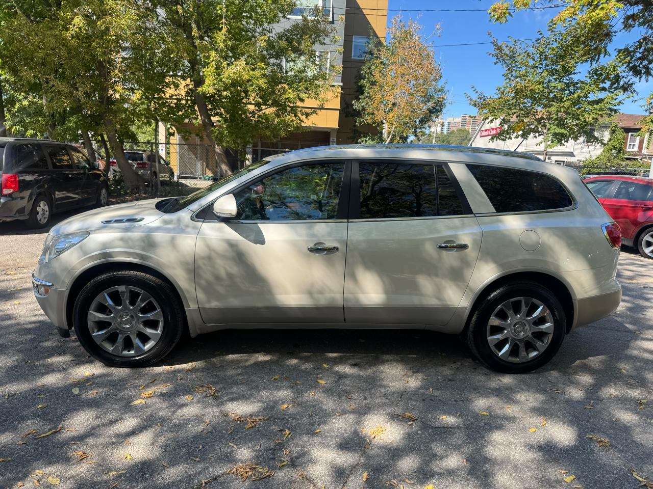 2011 Buick Enclave CXL2 - Photo #2