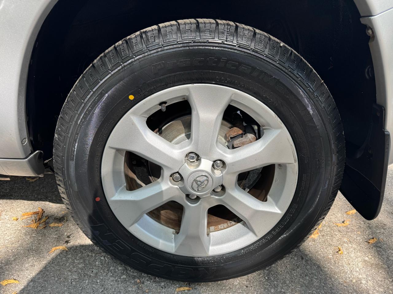 2012 Toyota RAV4 LIMITED V6 - 4WD - Photo #21