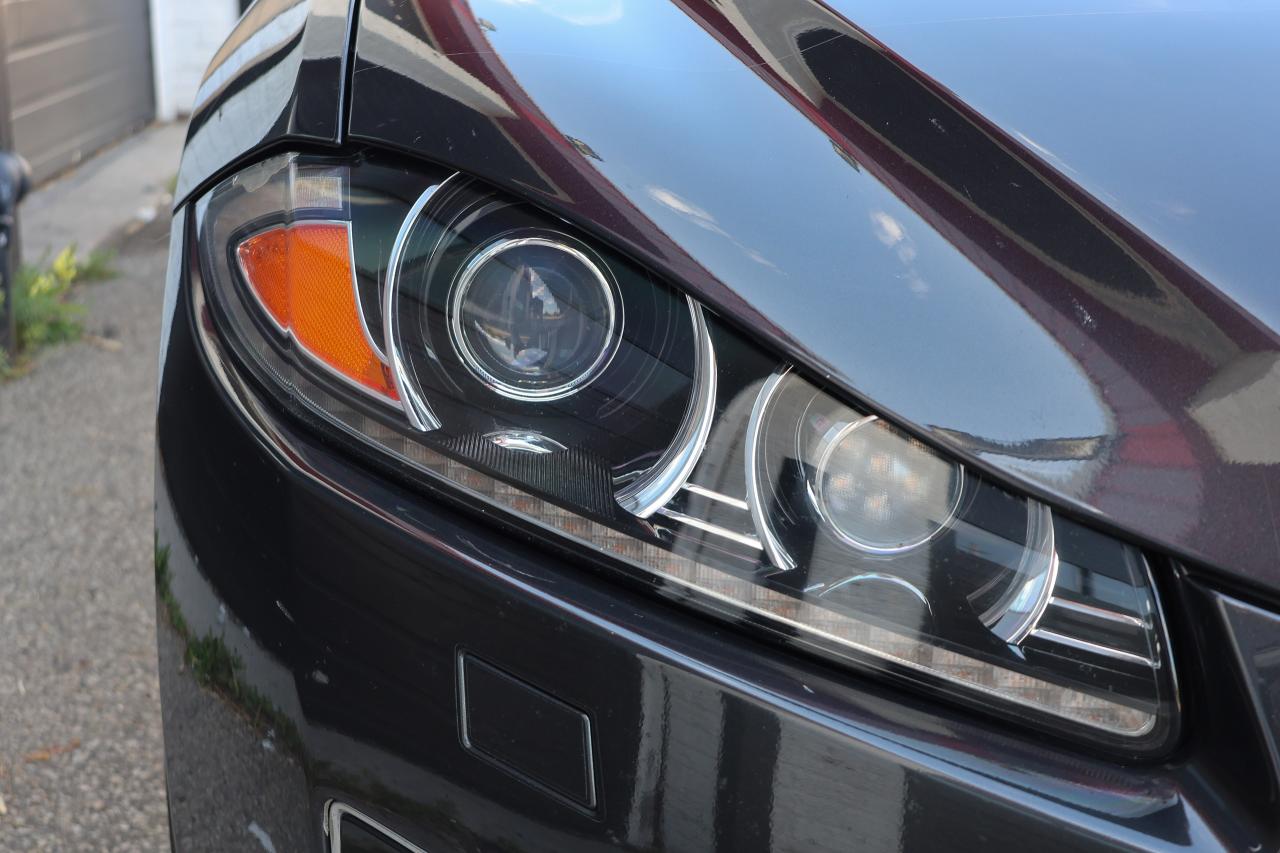 2014 Jaguar XF XFR 5.0L V8 - SUNROOF|BLINDSPOT|NAVI|CAMERA - Photo #26