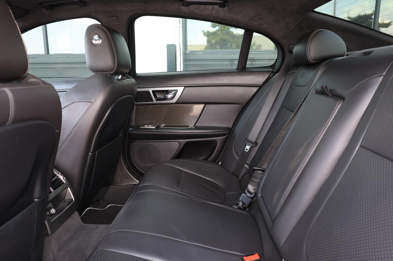 2014 Jaguar XF XFR 5.0L V8 - SUNROOF|BLINDSPOT|NAVI|CAMERA - Photo #12