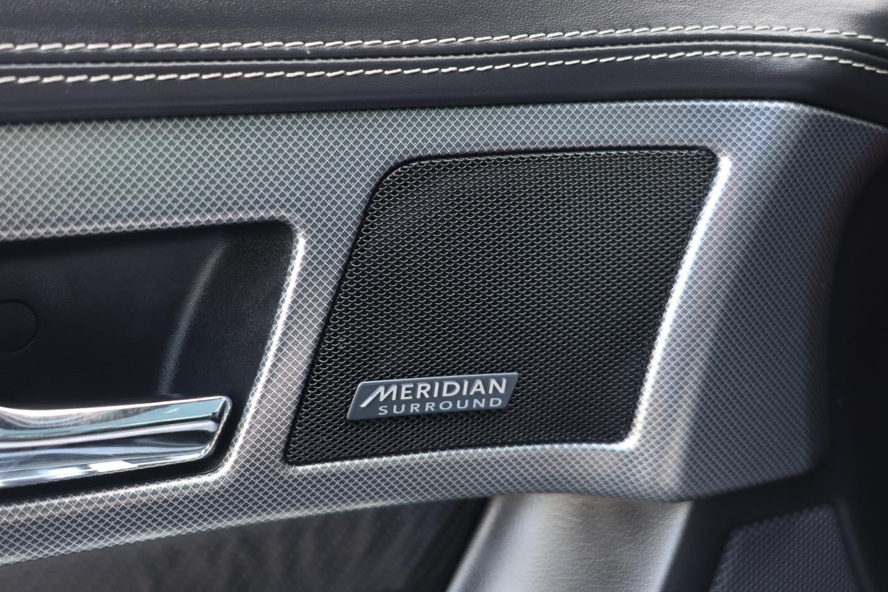2014 Jaguar XF XFR 5.0L V8 - SUNROOF|BLINDSPOT|NAVI|CAMERA - Photo #21