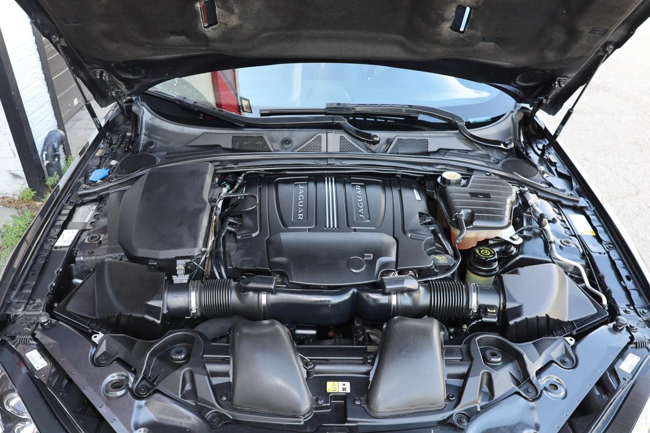 2014 Jaguar XF XFR 5.0L V8 - SUNROOF|BLINDSPOT|NAVI|CAMERA - Photo #24