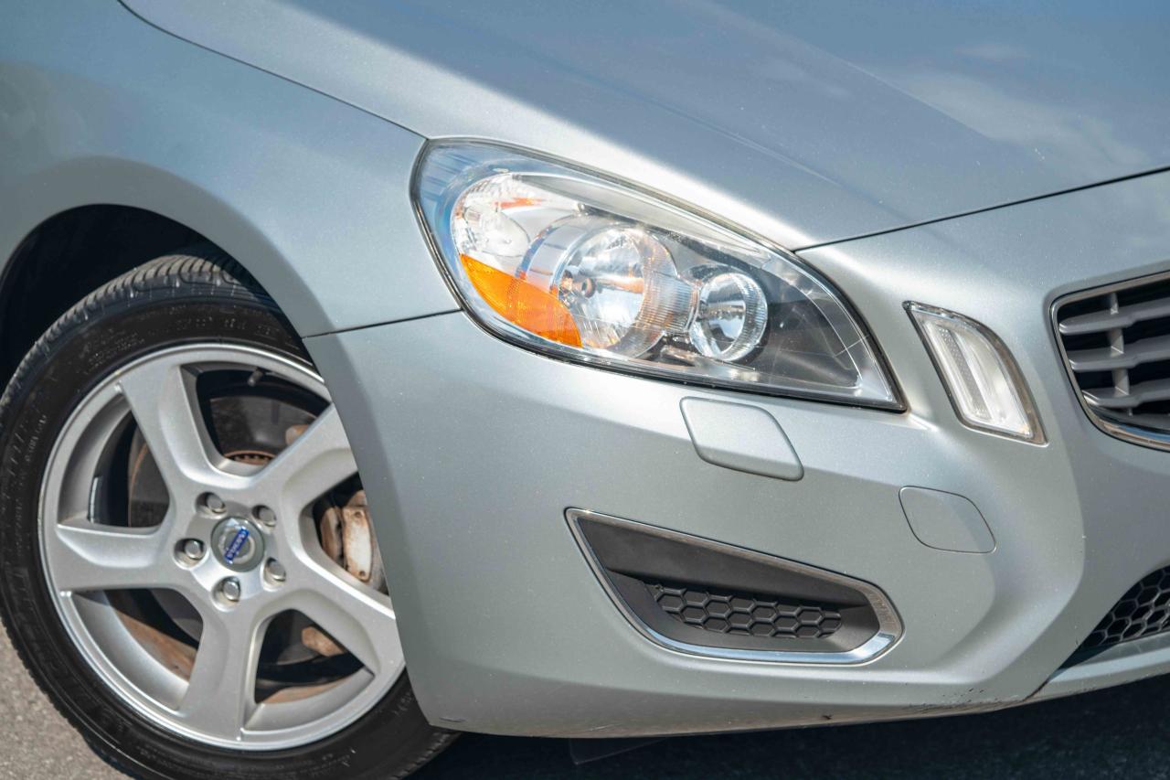 2012 Volvo S60 T5 - Photo #8