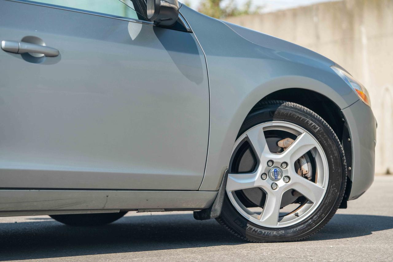 2012 Volvo S60 T5 - Photo #9